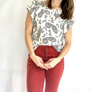 Banana Republic black and off-white paisley ruffle flutter sleeve blouse size XS
